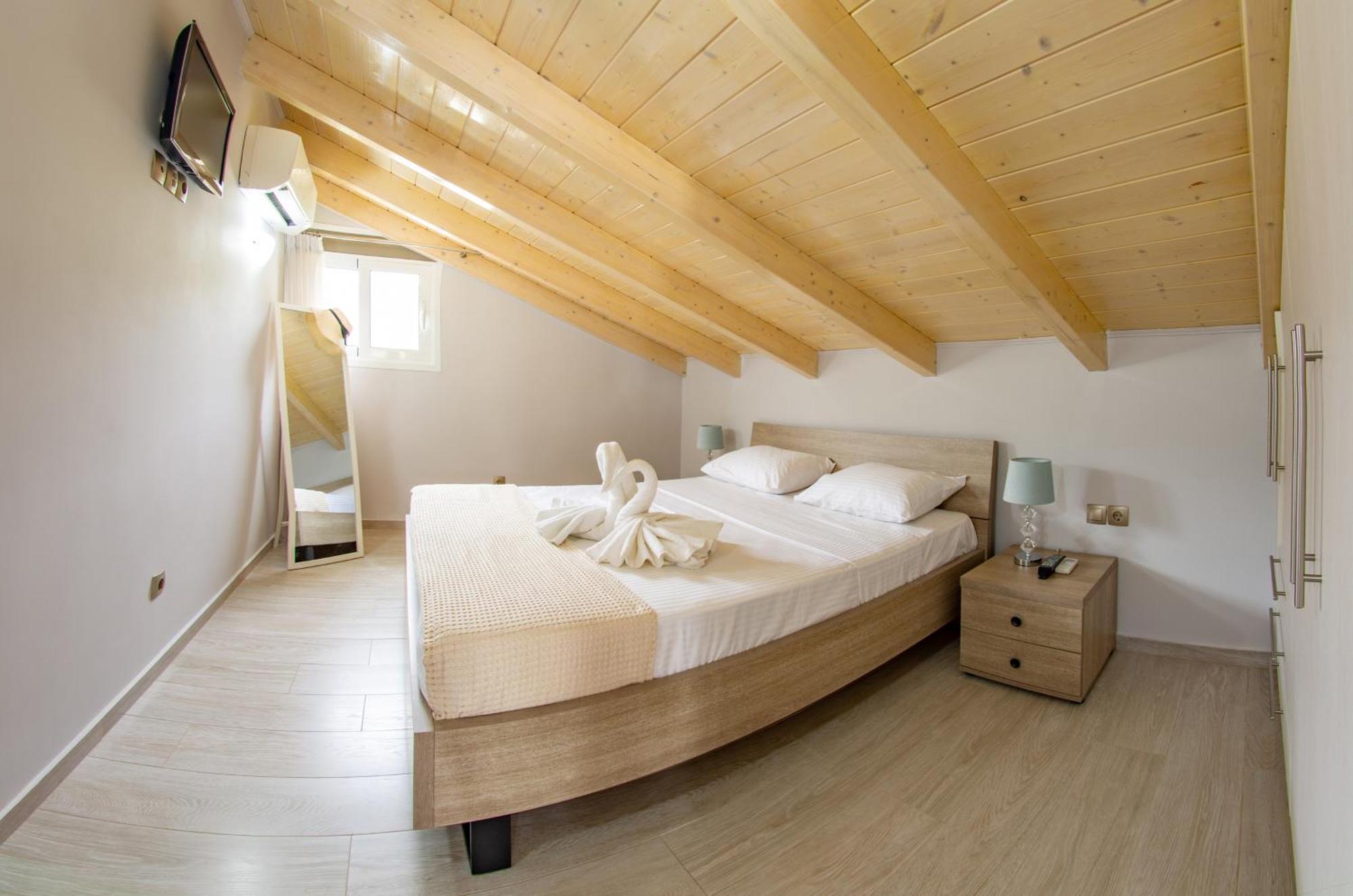 Rachi Apartments, Nydri (Lefkada)
